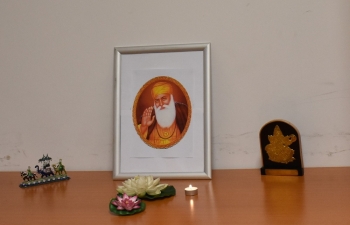 To commemorate the 550th birth anniversary of Guru Nanak Devji, the Embassy of India and the Centre for Eastern Languages and Cultures of Sofia University organized a joint event at Sofia University on 22 November 2018. 