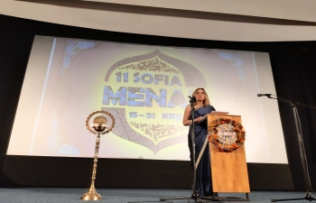 The MENAR Film Festival celebrated India Night on 31 January 2019 with the screening of two films : 'Gandhi Lives' a documentary on the continued relevance of Mahatma Gandhi, and Bollywood movie 'Bareilly ki Burfi.